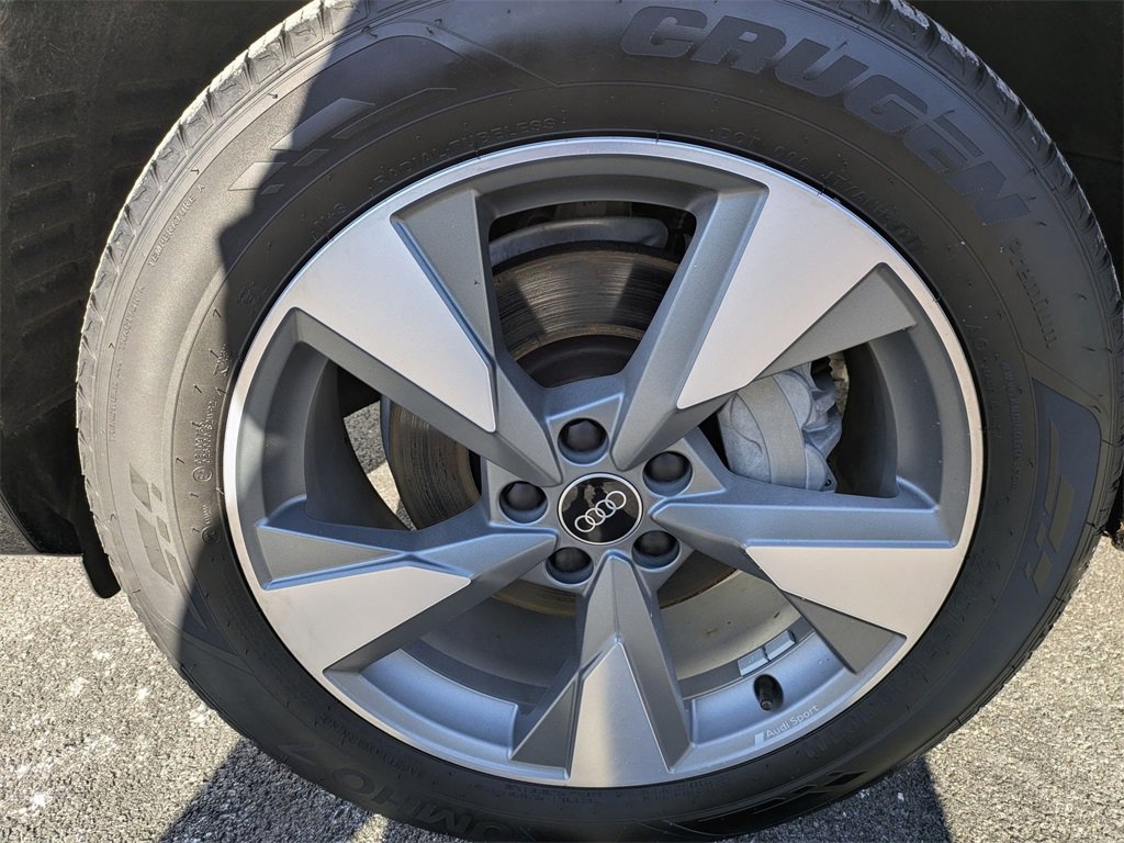 Used 2024 Audi Q5 2.0T Premium Plus w/ Premium Plus Package image 9