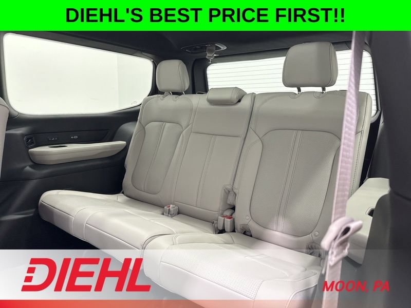 New 2026 Jeep Grand Wagoneer 4WD w/ Premium Group I image 22