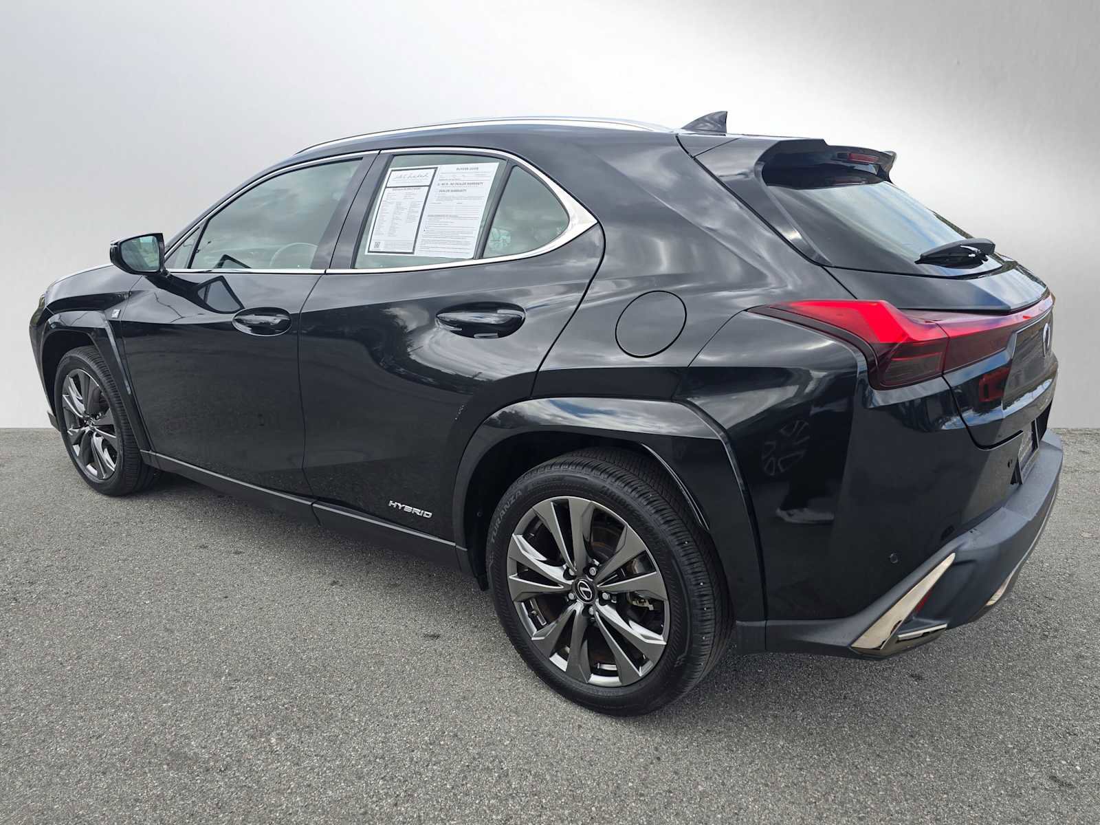 Used 2022 Lexus UX 250h F Sport w/ Accessory Package (Z2) image 3