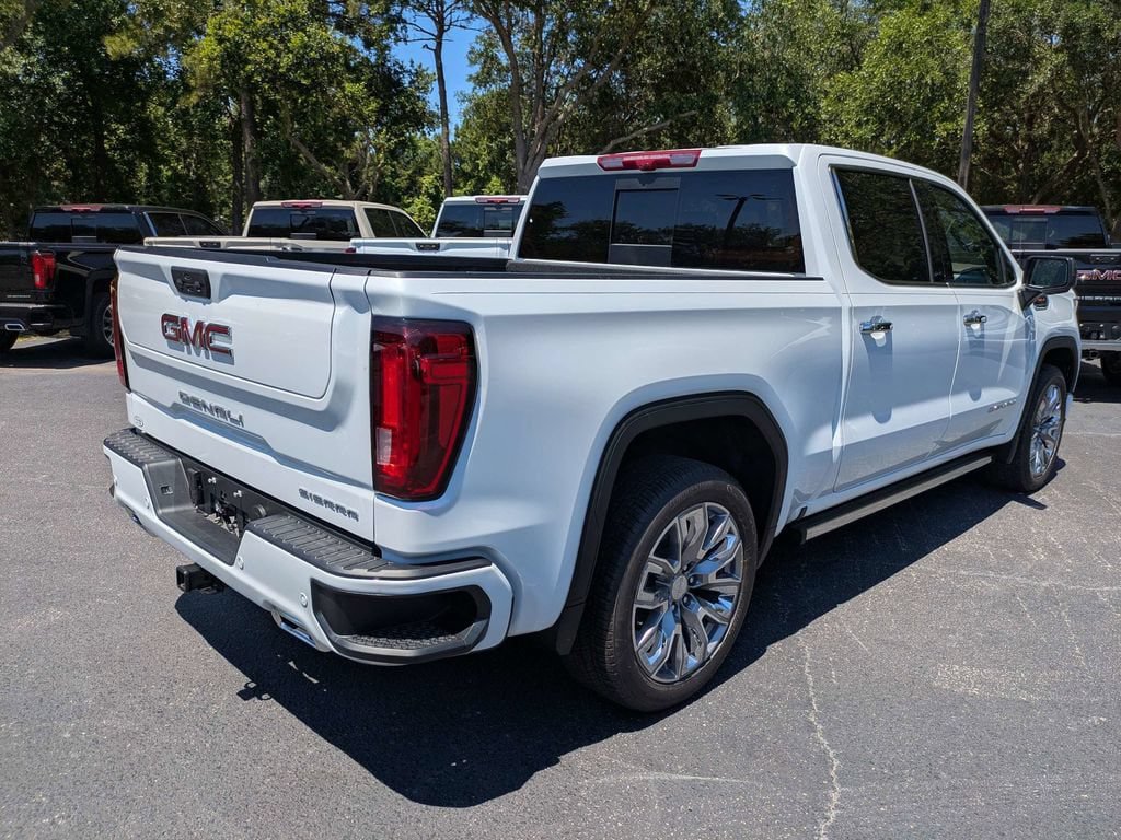 New 2026 GMC Sierra 1500 Denali w/ Denali Reserve Package AWD/4WD image 4