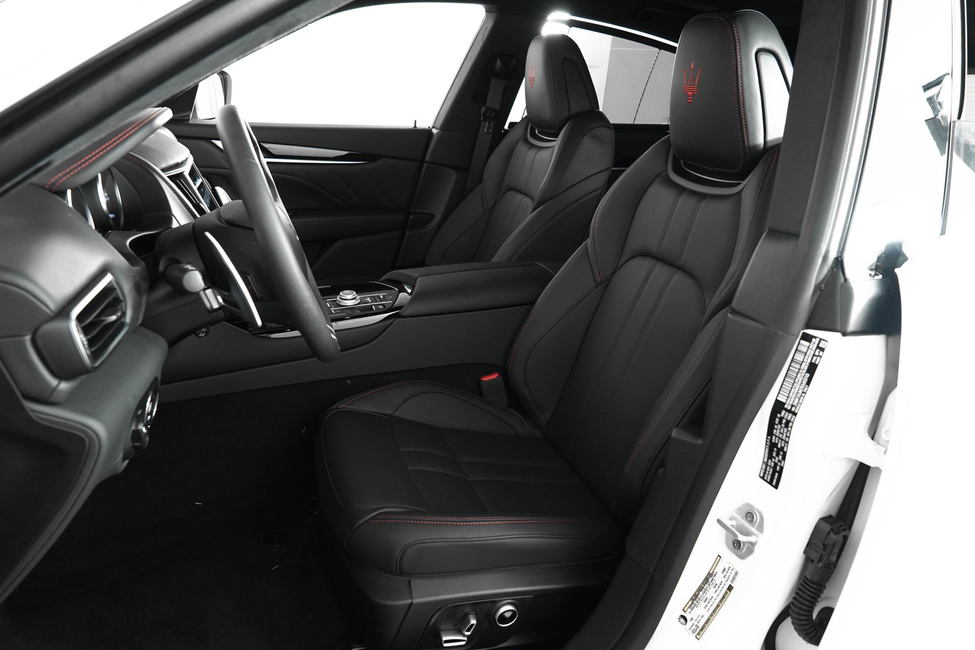 New 2024 Maserati Levante GT Ultima image 33