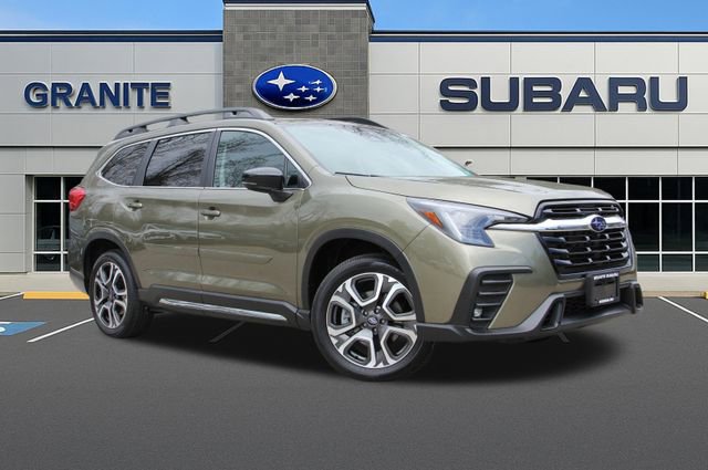 Used 2025 Subaru Ascent Limited AWD/4WD image 4