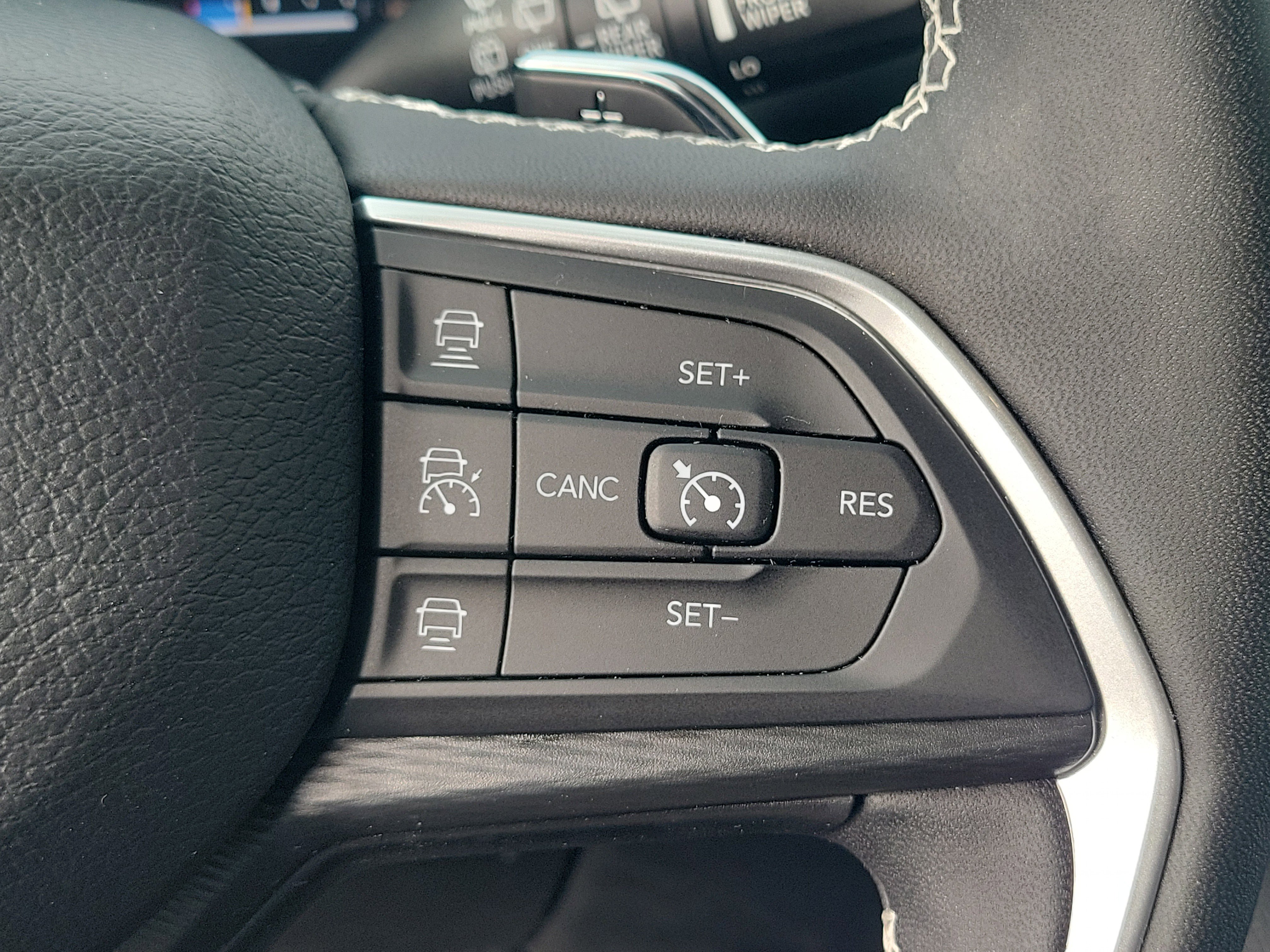 Used 2023 Jeep Grand Cherokee Altitude image 26