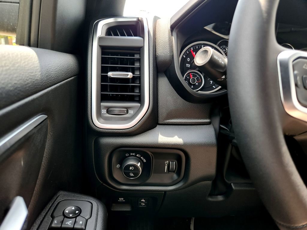 New 2026 RAM 1500 Big Horn AWD/4WD image 13