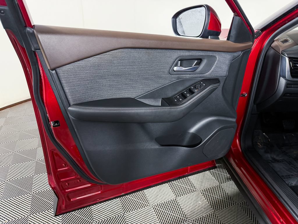 Certified 2021 Nissan Rogue SV AWD/4WD image 35