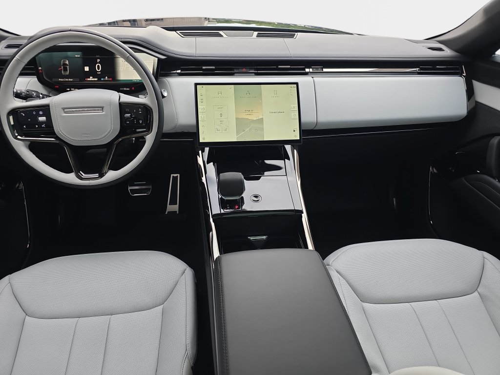 New 2026 Land Rover Range Rover Sport Dynamic SE AWD/4WD image 9