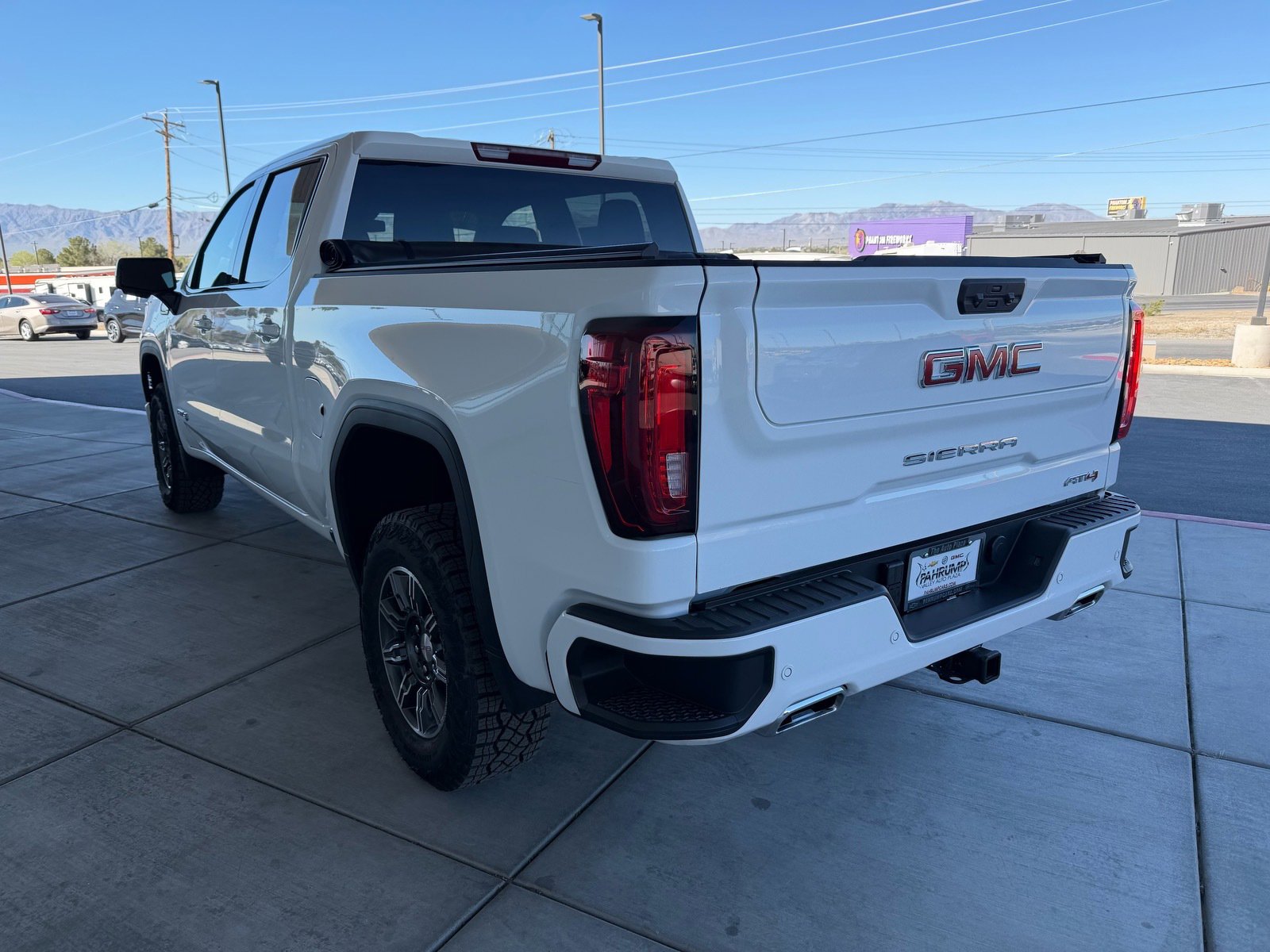 Used 2025 GMC Sierra 1500 AT4 image 5