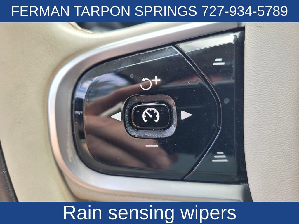 Used 2020 Volvo S60 T5 Momentum image 30