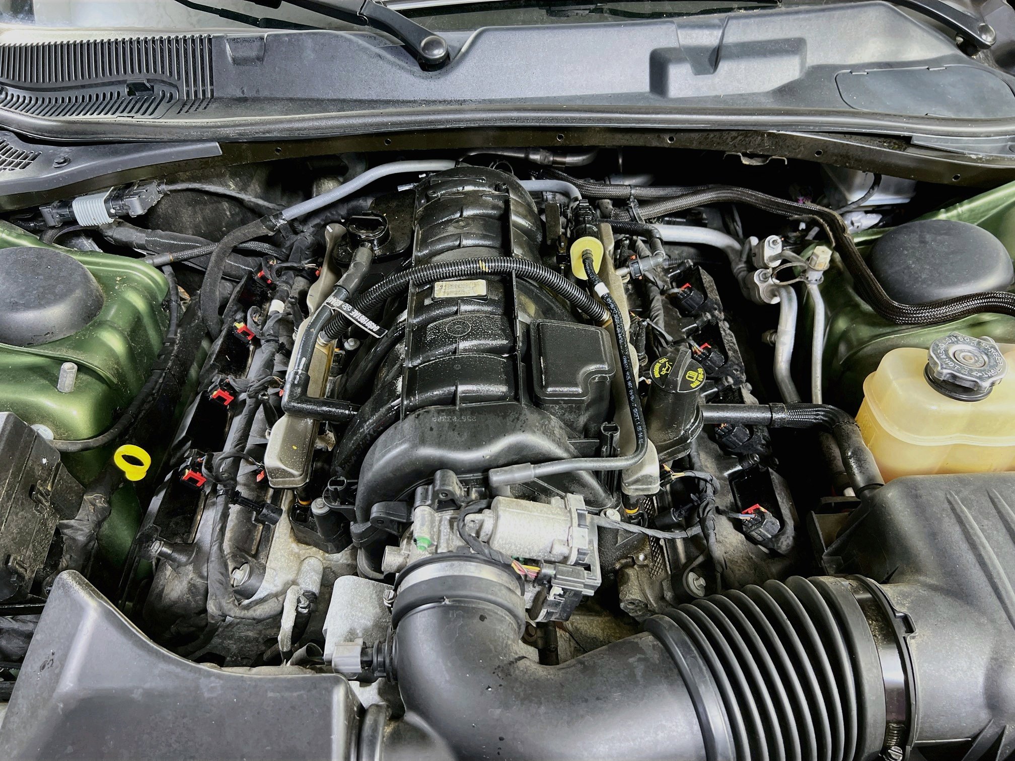 Used 2018 Dodge Challenger R/T w/ Blacktop Package RWD image 26