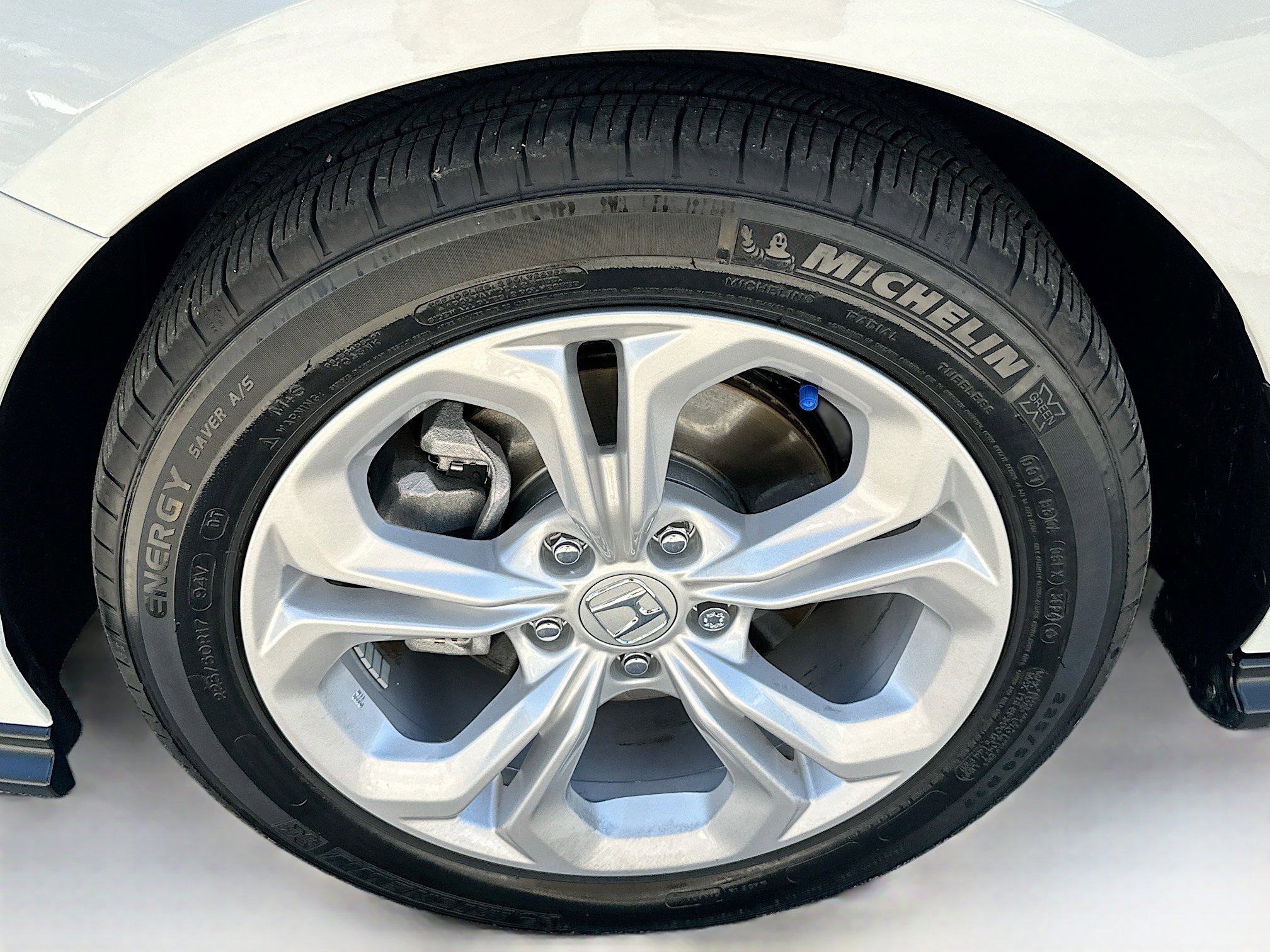 Used 2025 Honda Accord LX image 30