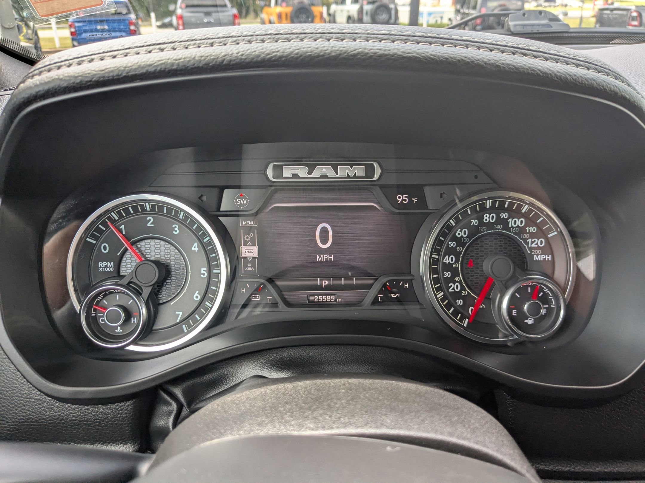 Used 2025 RAM 1500 Laramie image 15