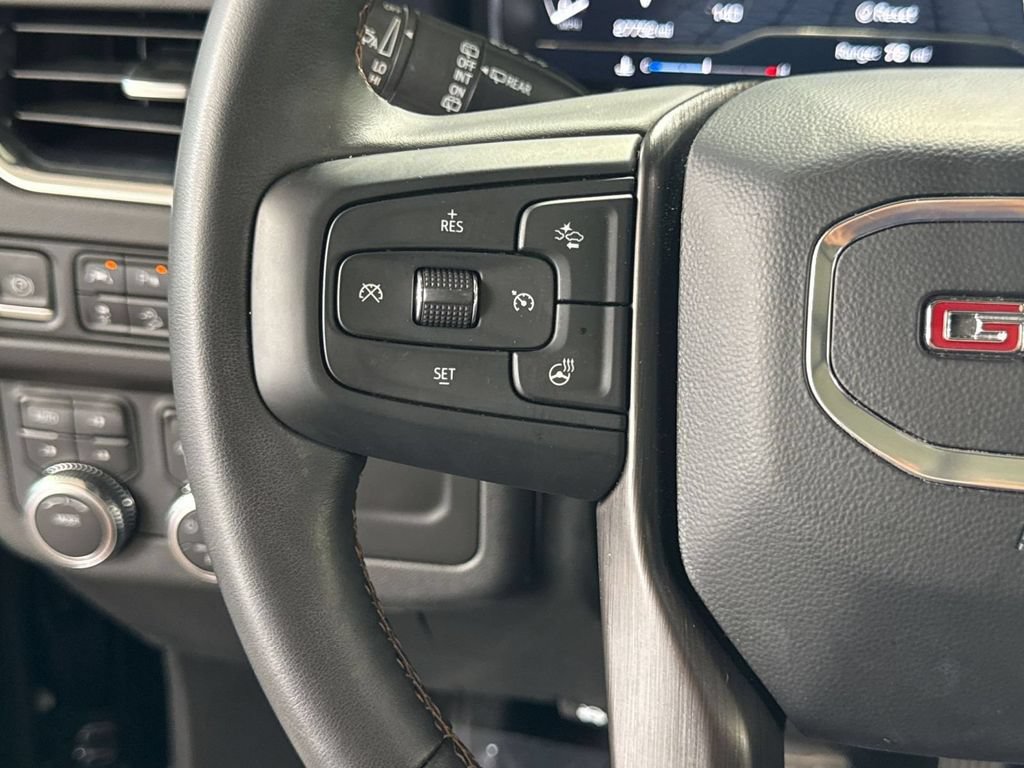 Used 2023 GMC Yukon AT4 AWD/4WD image 20