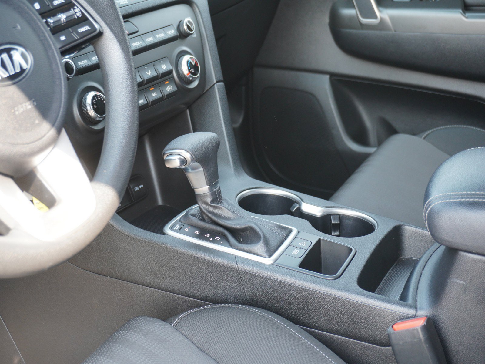 Used 2020 Kia Sportage LX FWD image 18