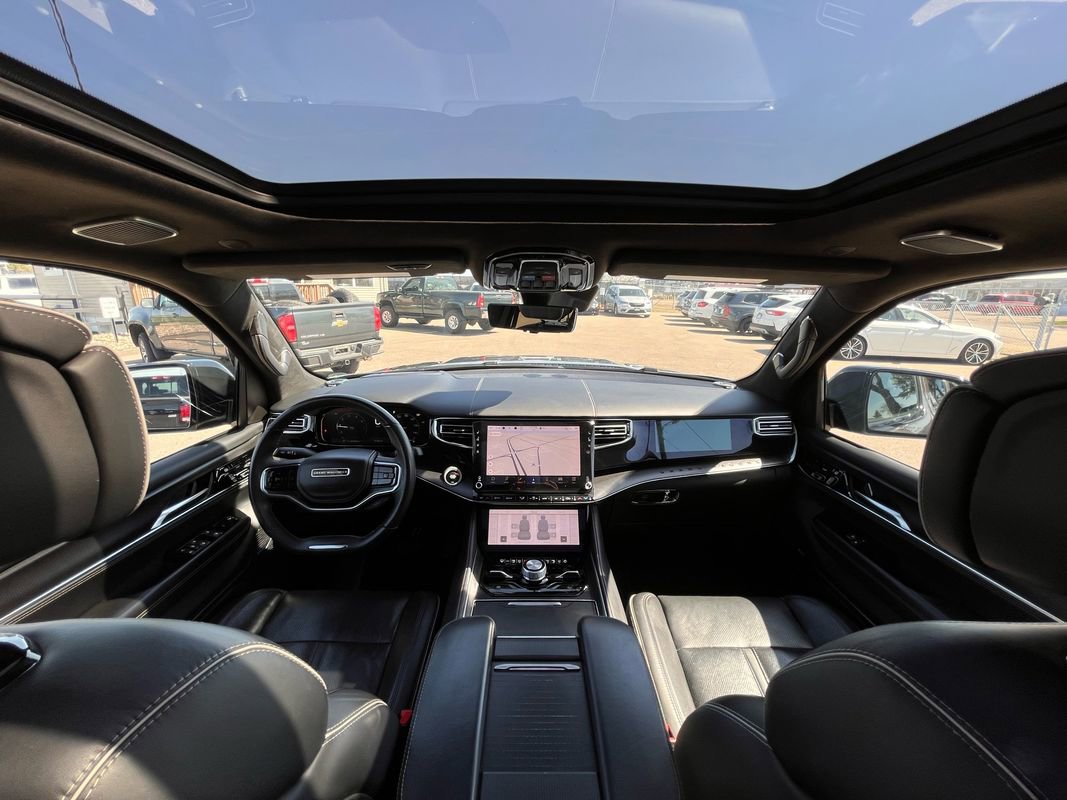 Used 2024 Jeep Grand Wagoneer L Series II w/ Quick Order Packagew 28T AWD/4WD image 11