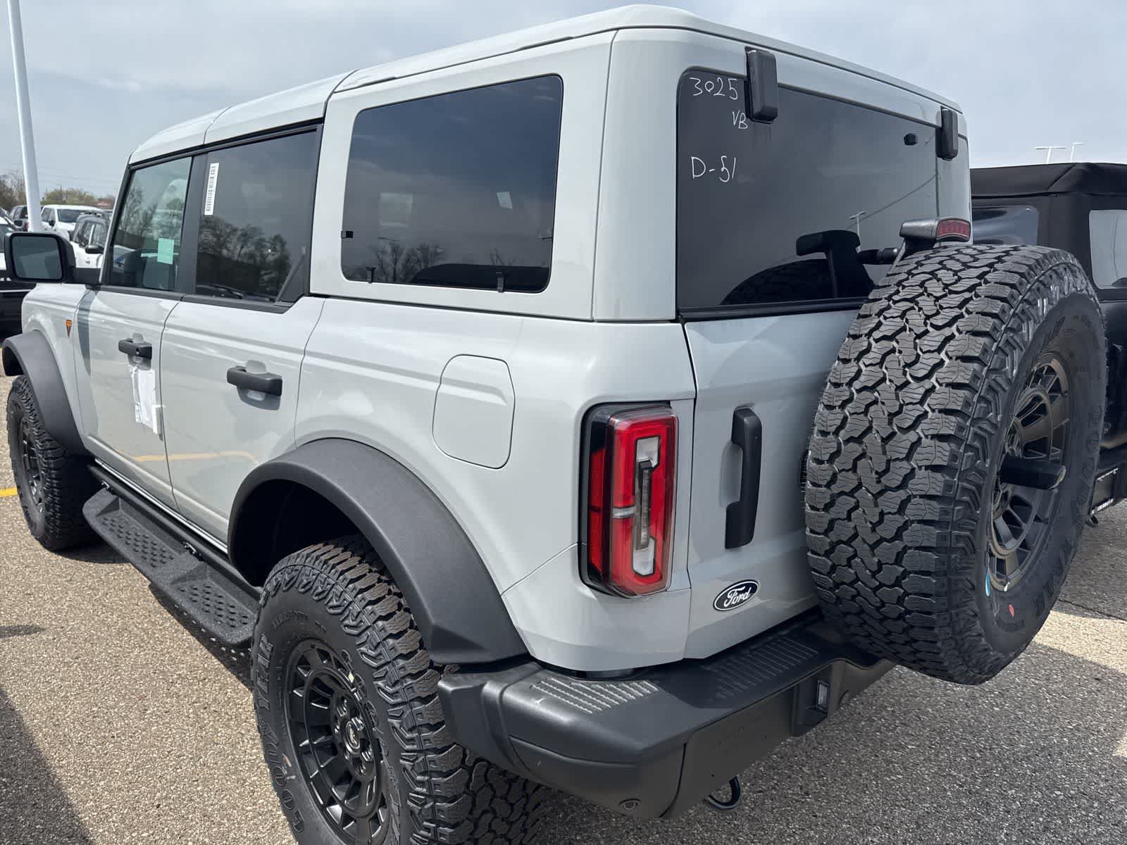 New 2026 Ford Bronco Badlands AWD/4WD image 19