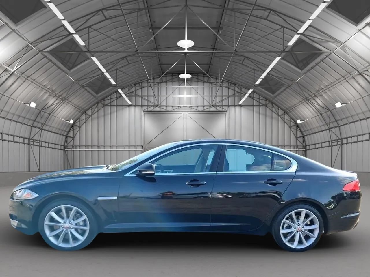 Used 2015 Jaguar XF Sport AWD/4WD image 2