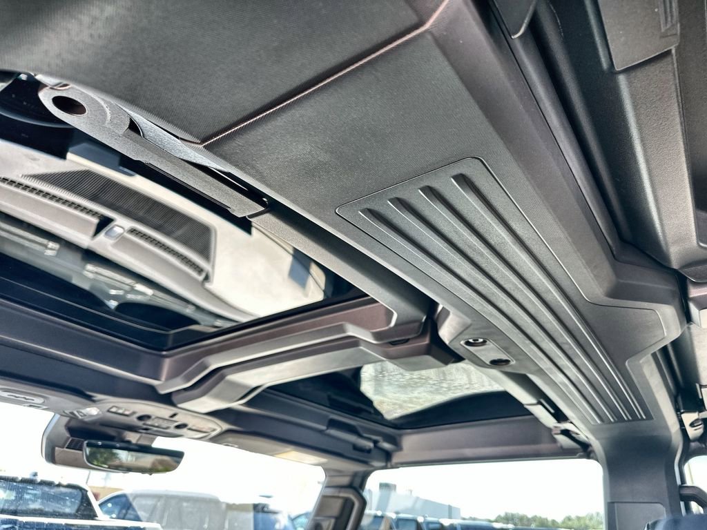 New 2026 GMC Hummer EV 4x4 Crew Cab image 19