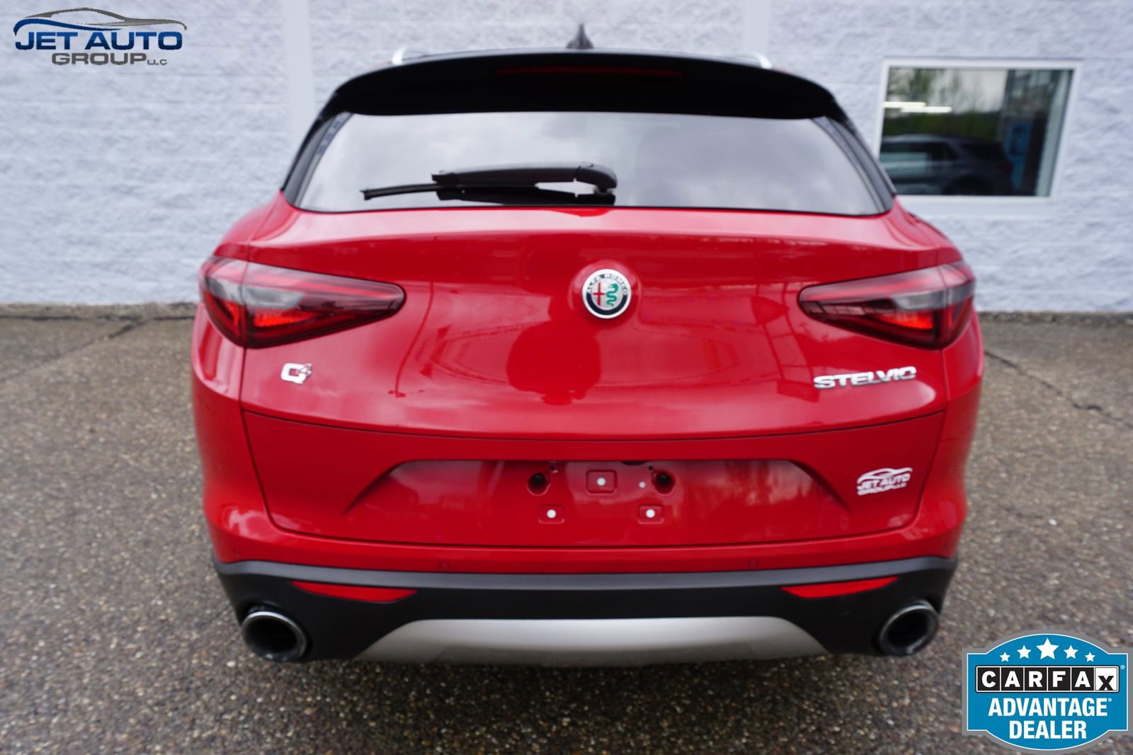 Used 2018 Alfa Romeo Stelvio AWD w/ Cold Weather Package image 15