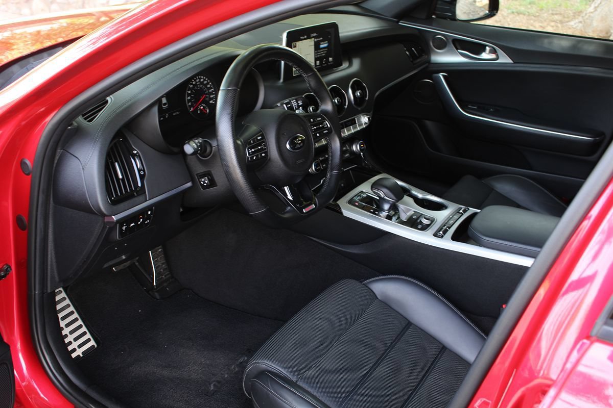 Used 2018 Kia Stinger GT2 RWD image 8