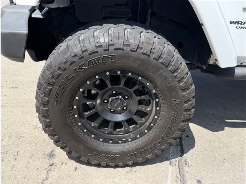 Used 2015 Jeep Wrangler Unlimited Sport AWD/4WD image 12