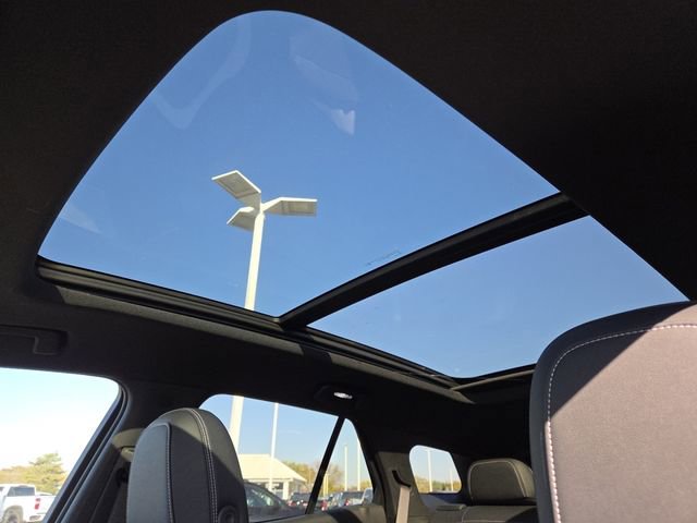 New 2026 Chevrolet Blazer EV LT image 3