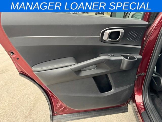 New 2025 Kia Sorento S image 13