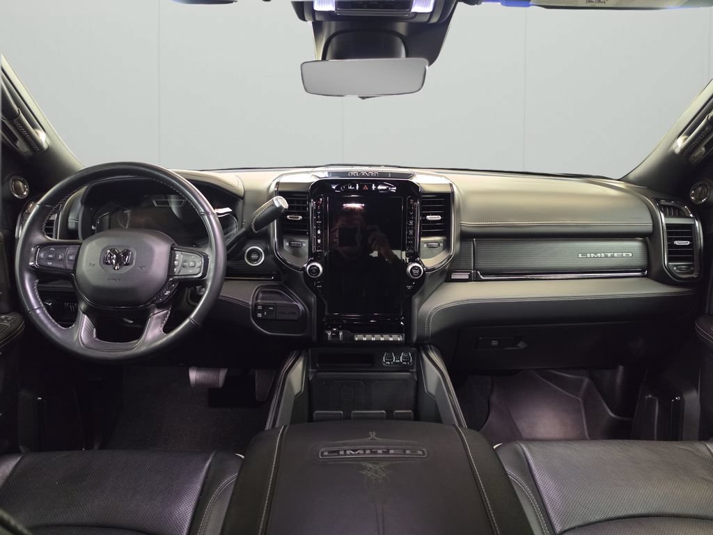 Used 2024 RAM 2500 Limited AWD/4WD image 17