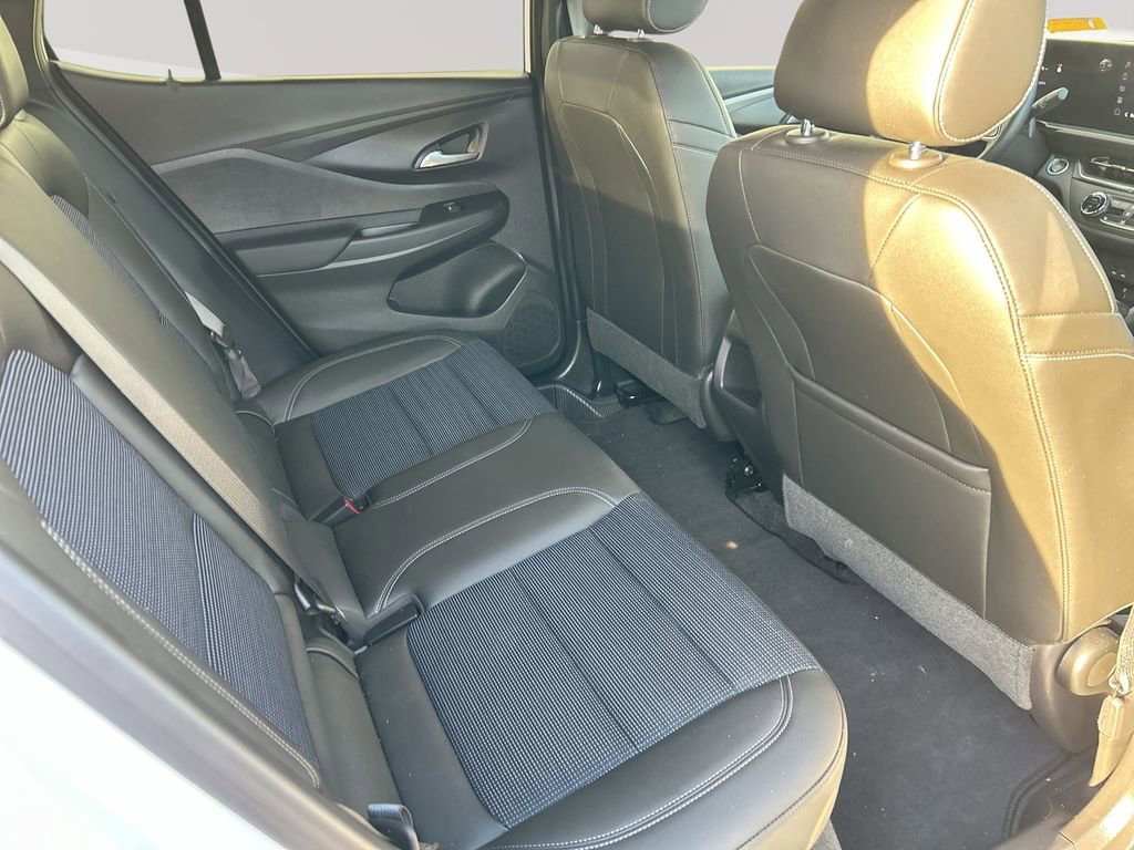 Used 2025 Buick Envista Preferred w/ Convenience I Package FWD image 27