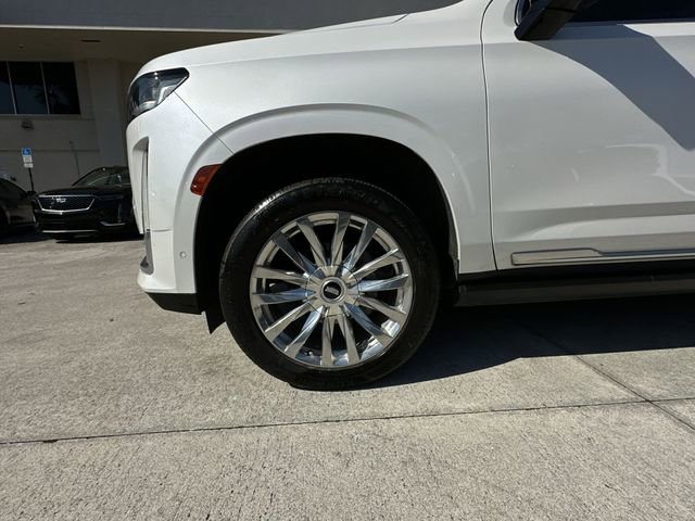 Certified 2023 Cadillac Escalade Premium Luxury w/ Performance Package image 18