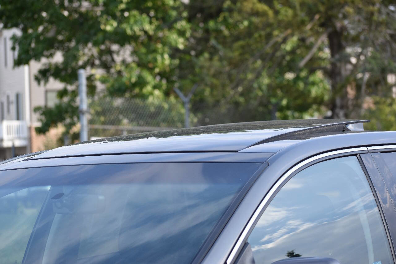 Used 2017 Ford Edge Titanium w/ Equipment Group 301A image 40