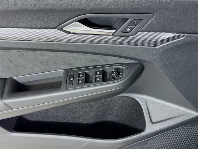 New 2026 Volkswagen GTI SE FWD image 16
