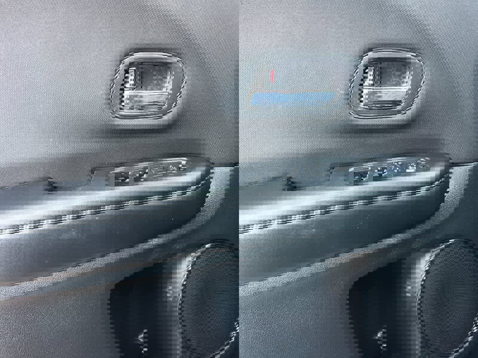 Used 2017 Honda HR-V LX image 13