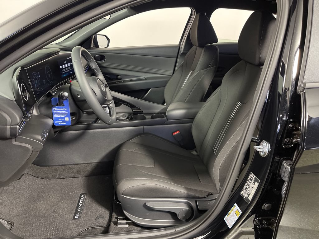 New 2026 Hyundai Elantra SEL FWD image 12