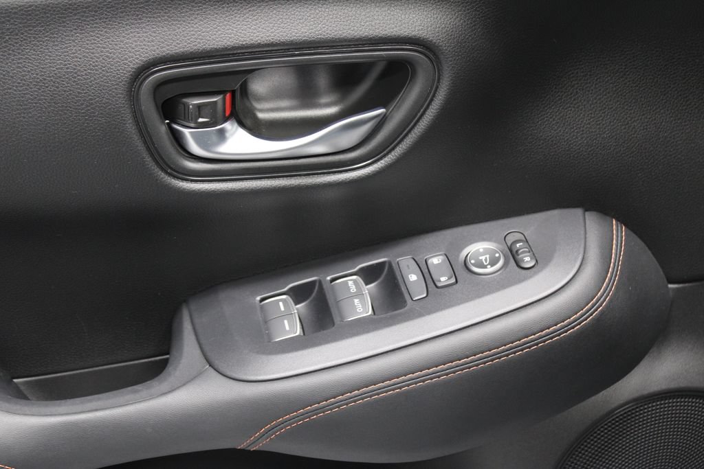 Used 2025 Honda HR-V Sport image 22