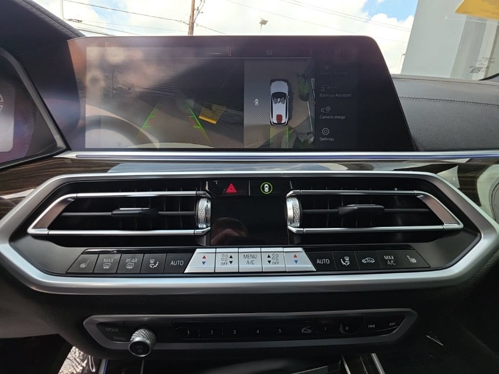 Used 2023 BMW X5 xDrive40i w/ M Sport Package AWD/4WD image 23