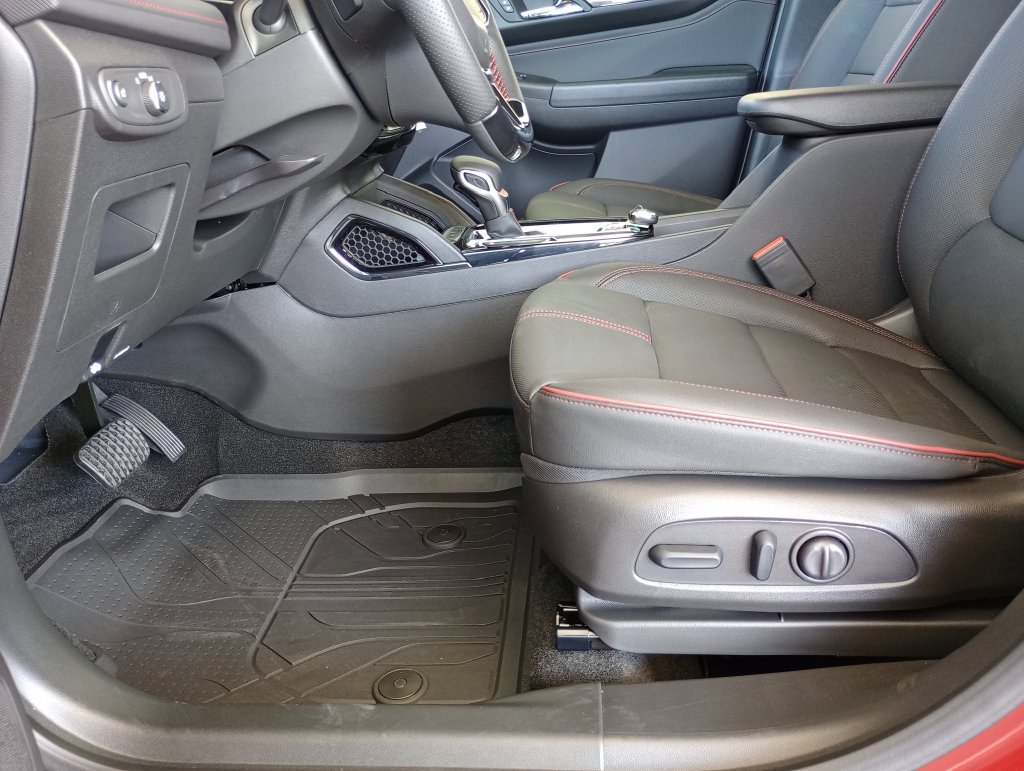 New 2026 Chevrolet TrailBlazer RS w/ Convenience Package FWD image 10