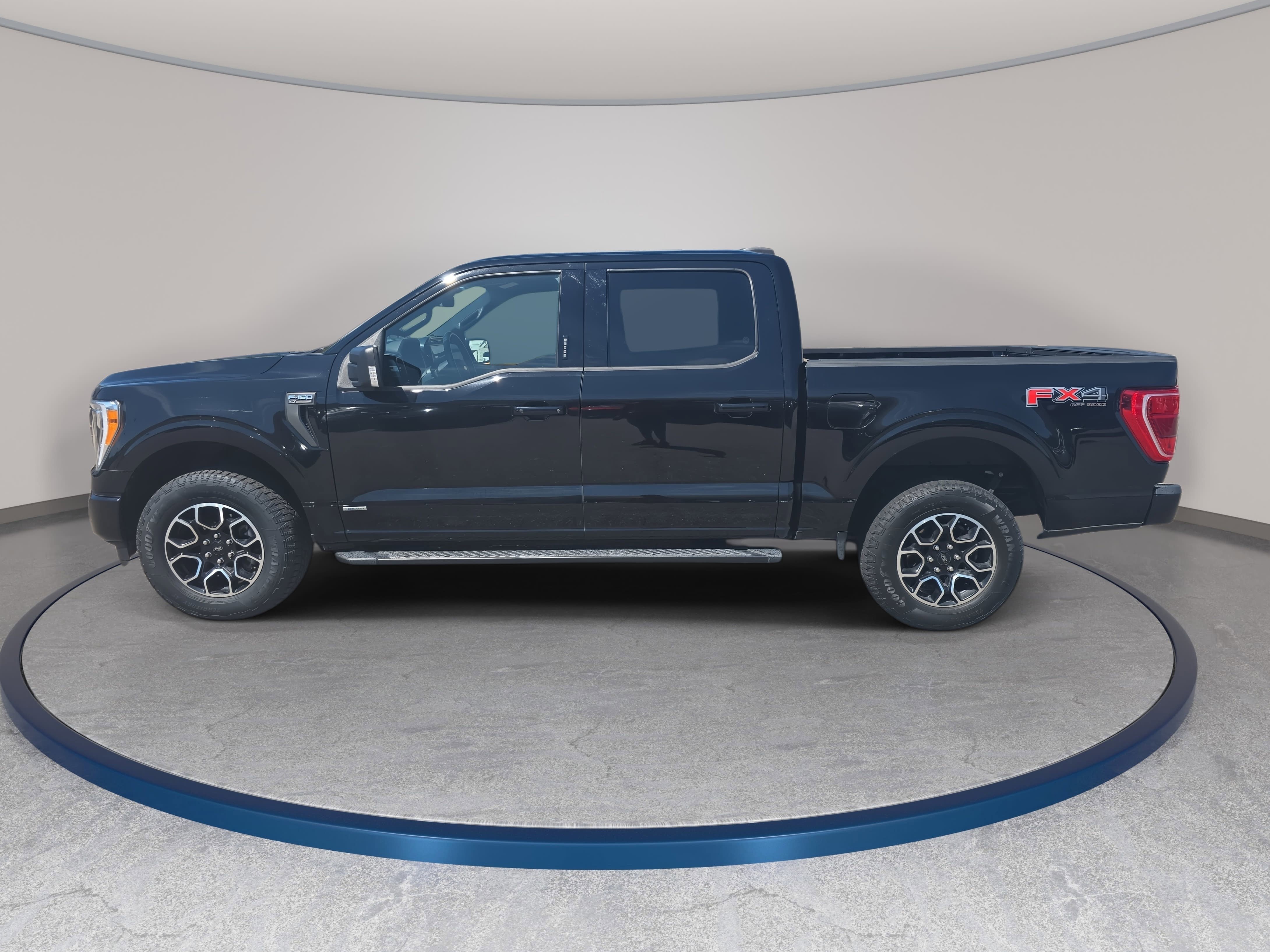 Used 2022 Ford F150 XLT w/ Equipment Group 302A High AWD/4WD image 8