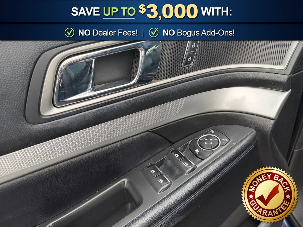 Used 2017 Ford Explorer XLT w/ Equipment Group 202A FWD image 16