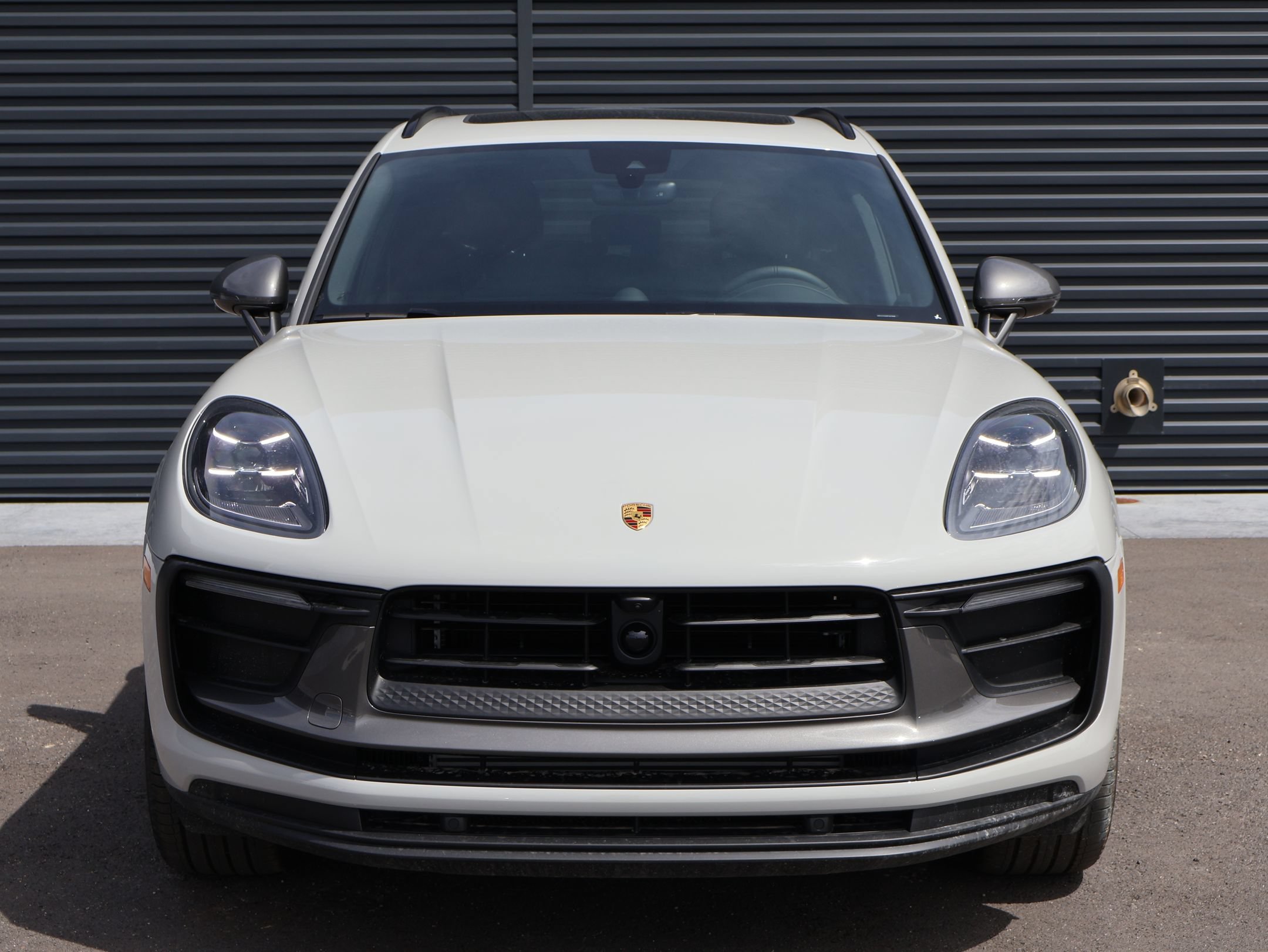 New 2026 Porsche Macan Turbo AWD/4WD image 6