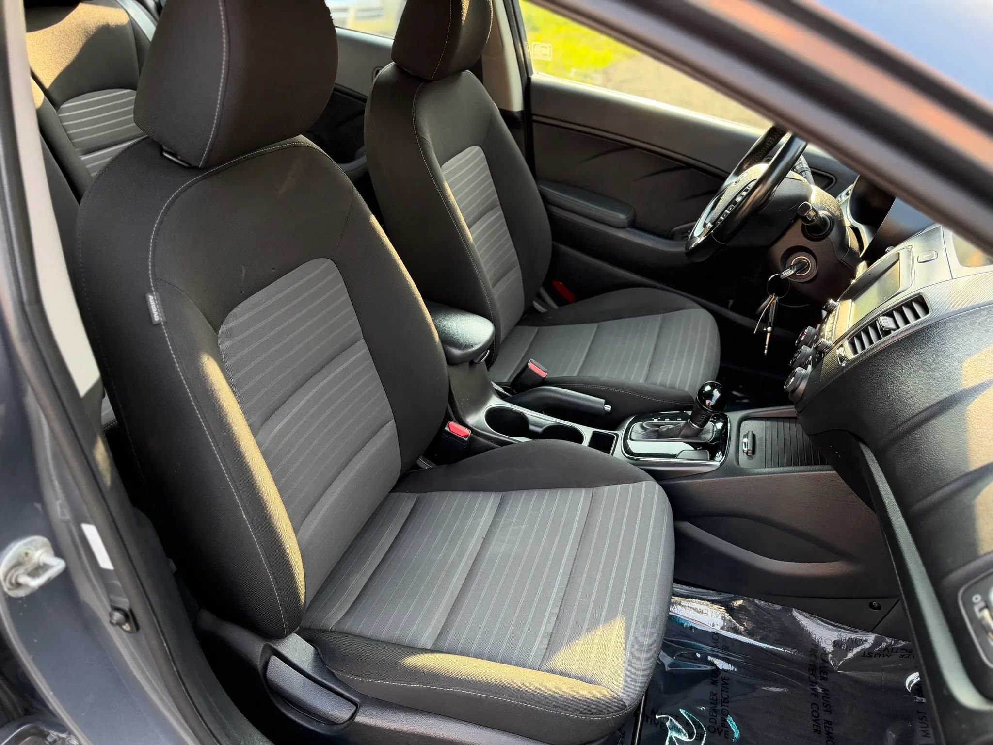Used 2017 Kia Forte S FWD image 21