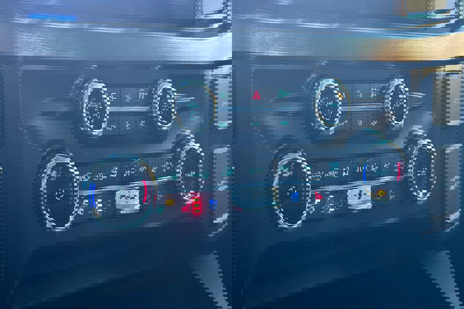 Certified 2025 Ford F250 Lariat w/ Lariat Ultimate Package image 20