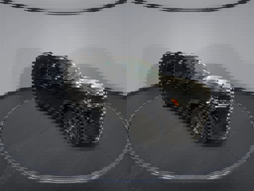 Used 2023 Honda Pilot TrailSport image 2