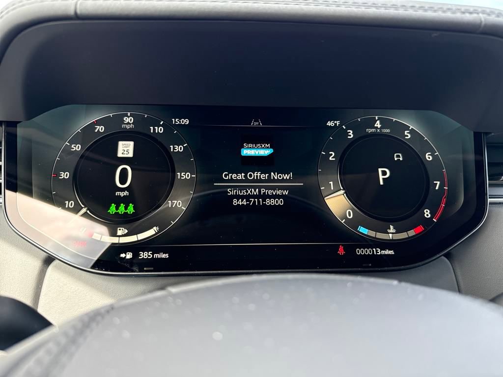 New 2025 Land Rover Range Rover SE image 21