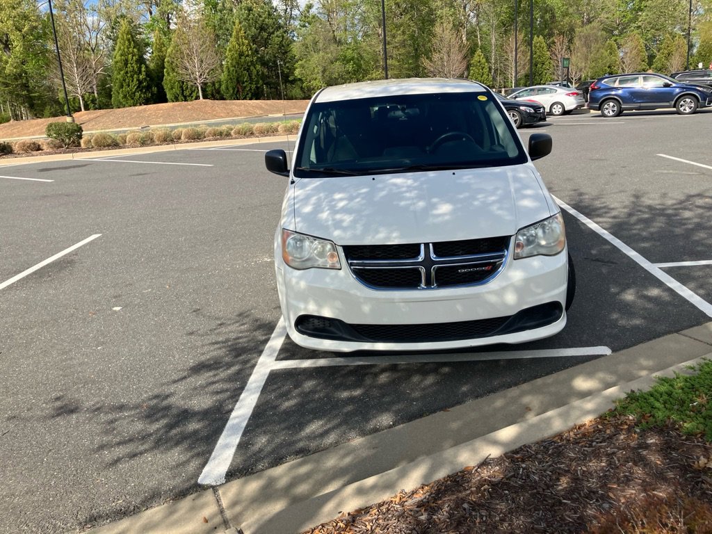 Used 2012 Dodge Grand Caravan SE image 4