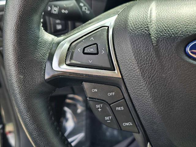 Used 2024 Ford Edge Titanium image 34