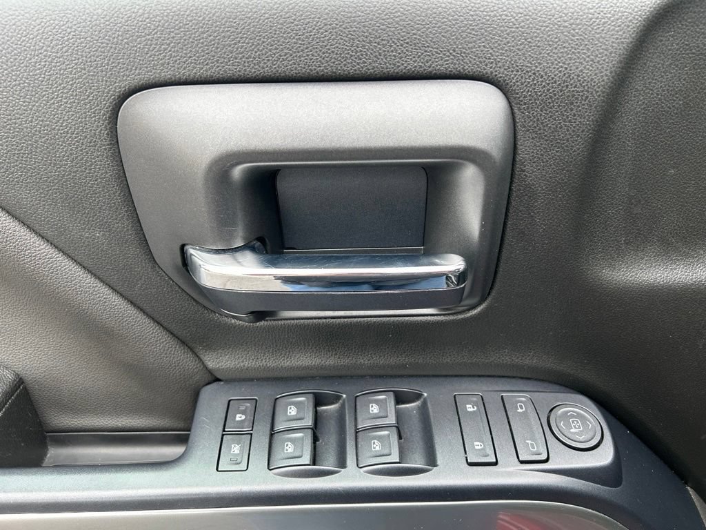 Used 2018 Chevrolet Silverado 1500 LT w/ All Star Edition RWD image 15