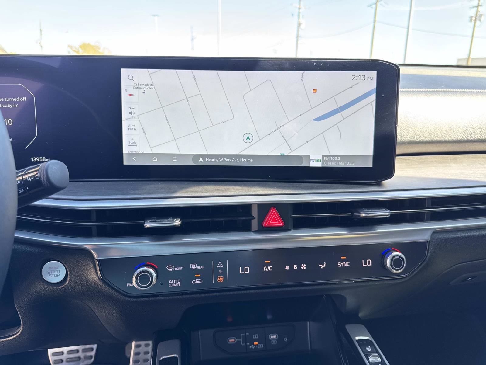 Used 2025 Kia Sorento SX Prestige w/ Olive Brown Leather Package image 25