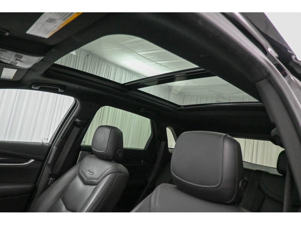 Certified 2022 Cadillac XT5 Premium Luxury image 35