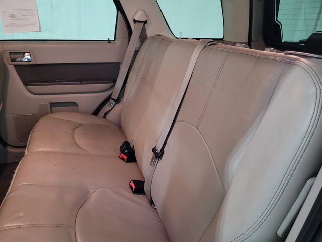 Used 2010 Mercury Mariner Premier image 42