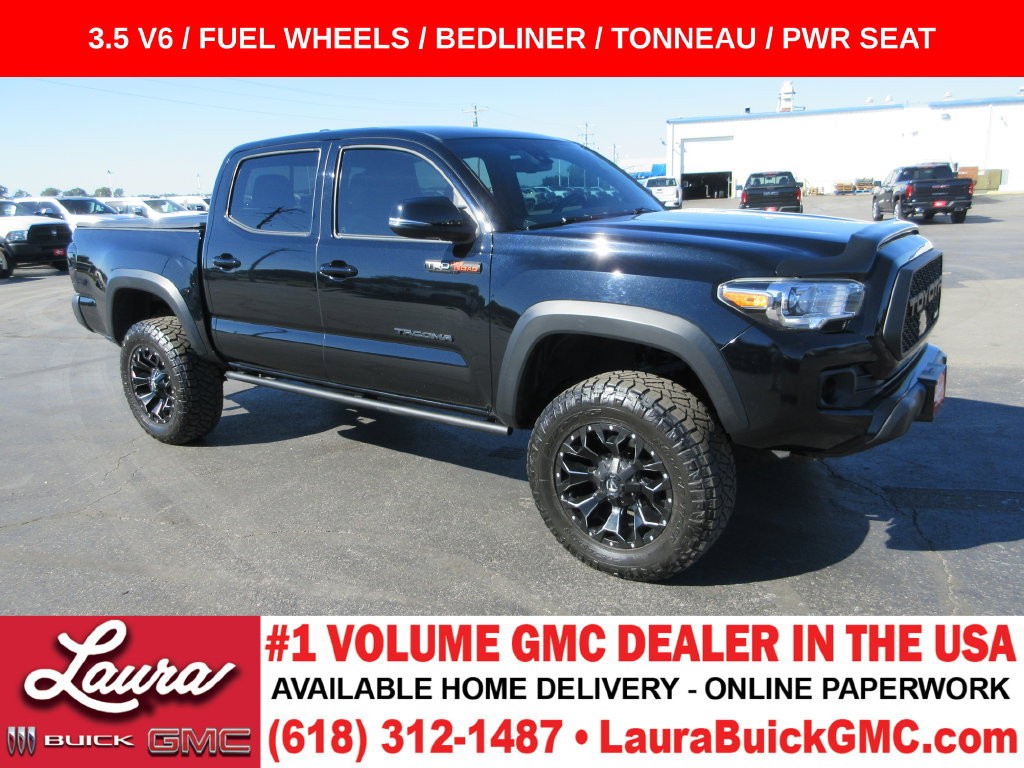 Used 2020 Toyota Tacoma TRD Off-Road AWD/4WD image 1